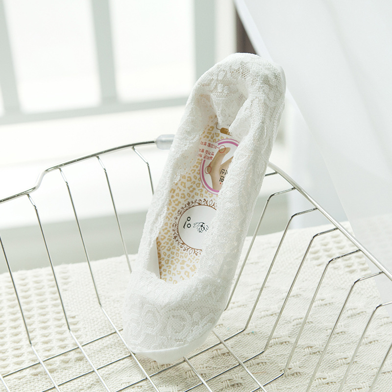 Female Female Lace Shallow Mouth Invisible Socks Shilei Si Silica Gel Thin Soles Slip Socks Female Retaining Invisible Socks